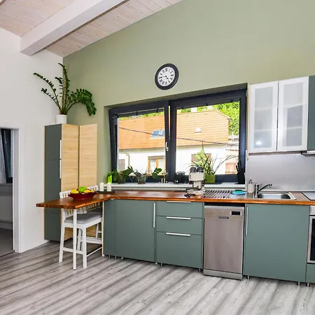 Rosemary Lägenhet *